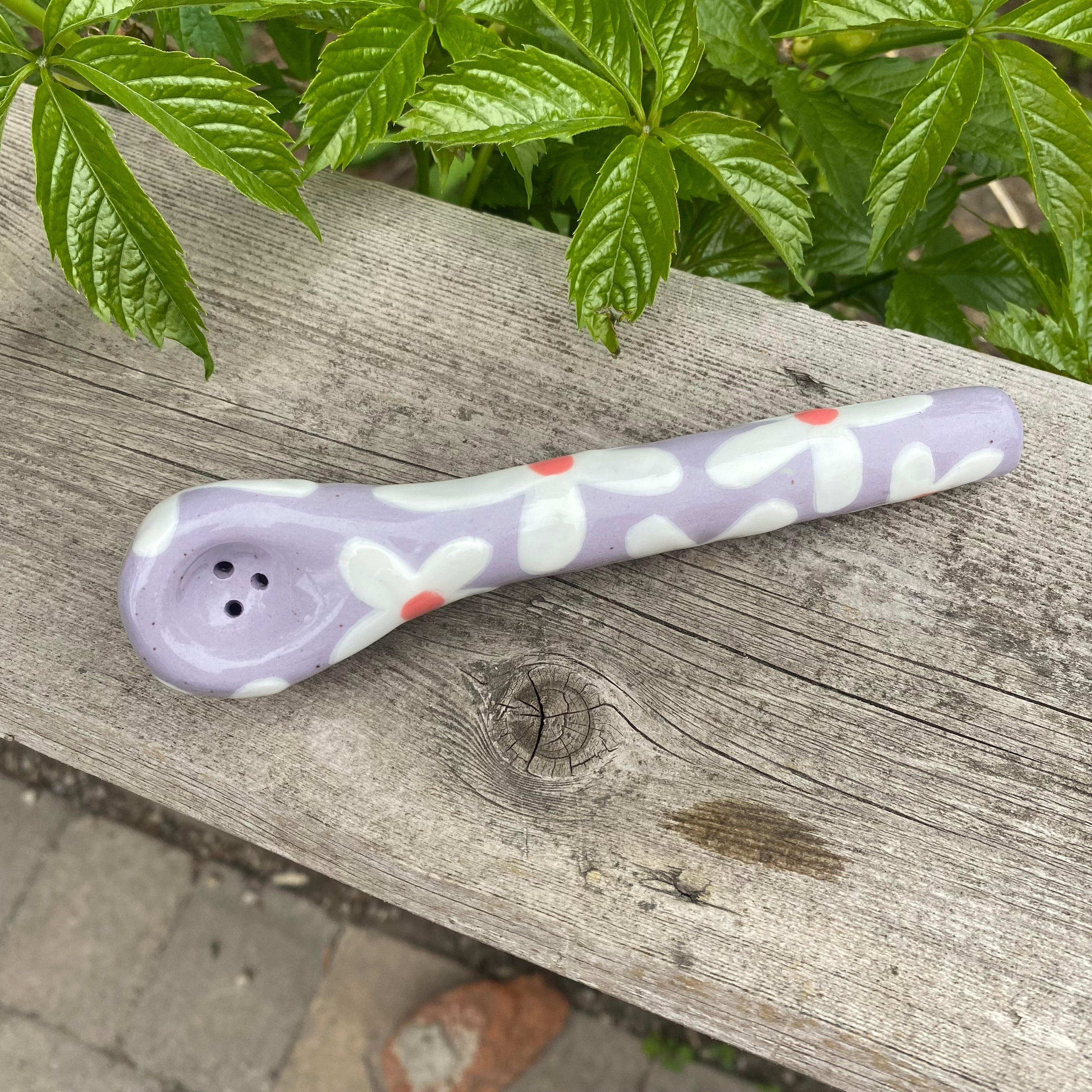 daisy spoon on lavender clay