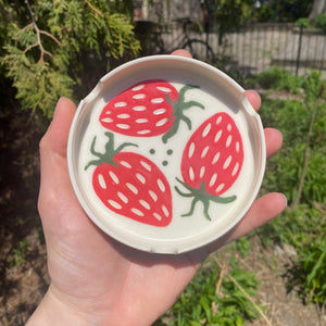 strawbby ashtrays